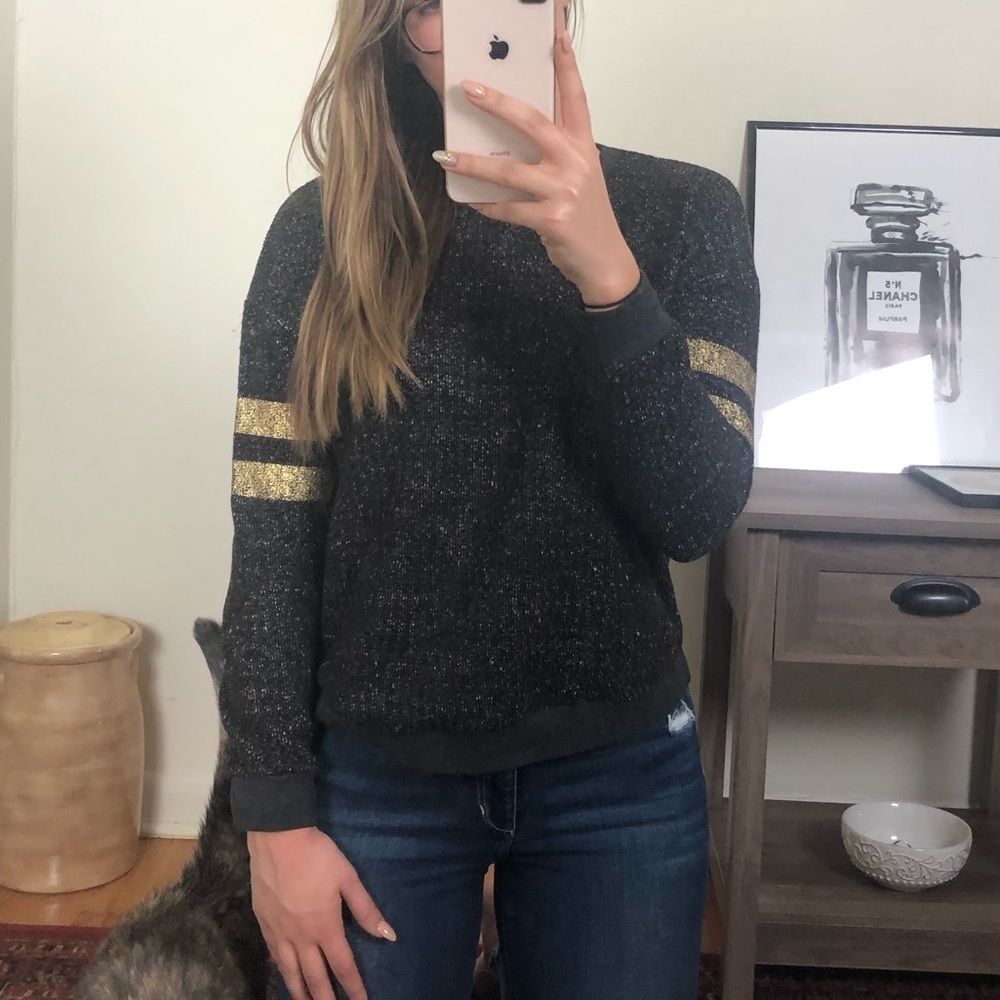 Renvy Gray Sweater with Gold Striped Sweater